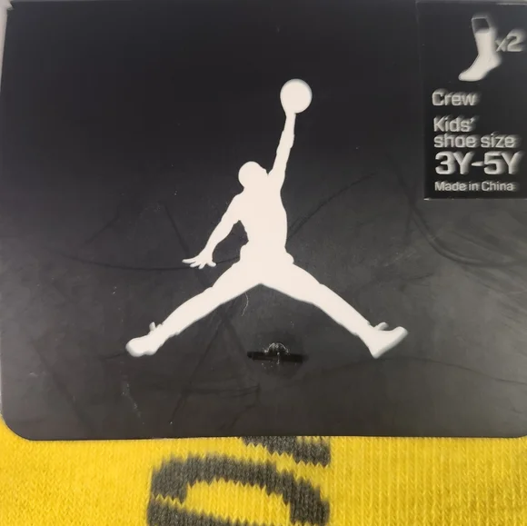 NWT Boy's Jordan 2 Pairs Crew Socks - Picture 2 of 2
